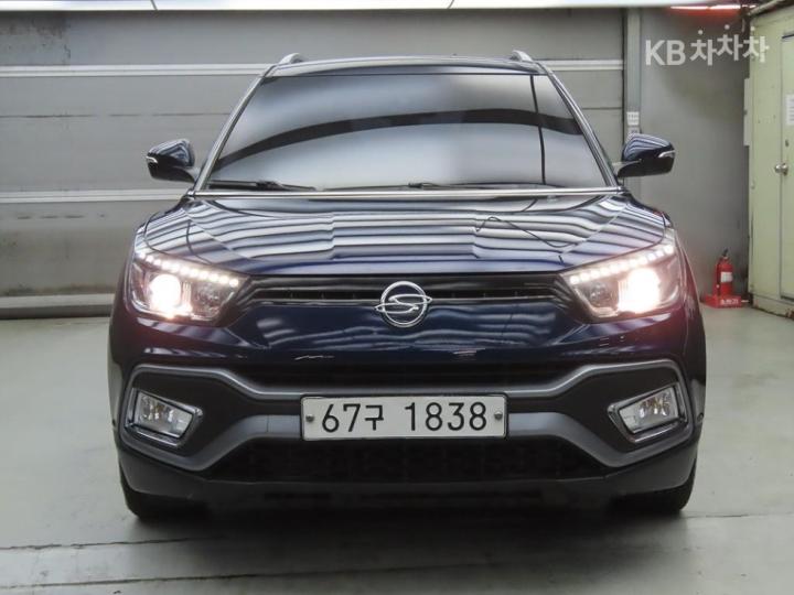 KG Mobility (Ssangyong) Tivoli Air 2WD IX 3