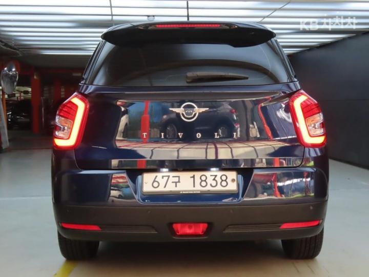 KG Mobility (Ssangyong) Tivoli Air 2WD IX 4