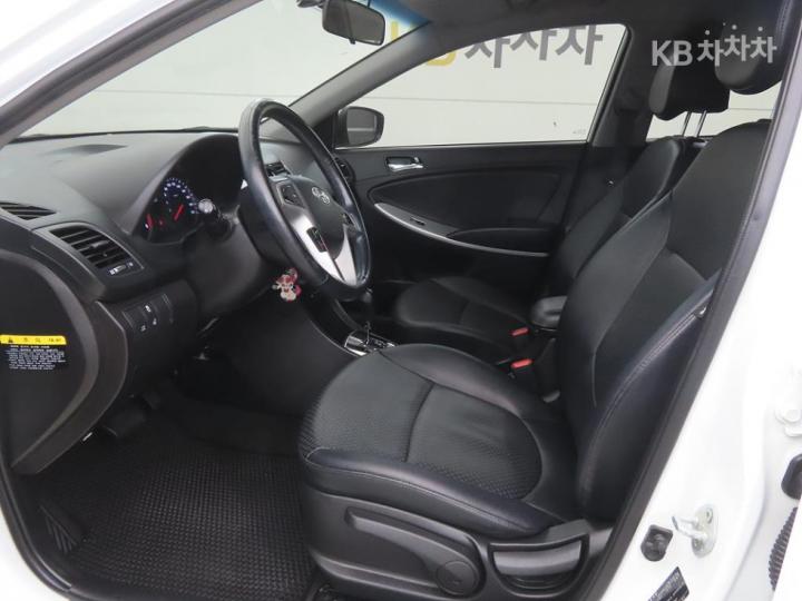 Hyundai Accent New 1.6 GDi Modern 6