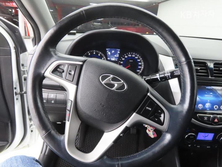 Hyundai Accent New 1.6 GDi Modern 9
