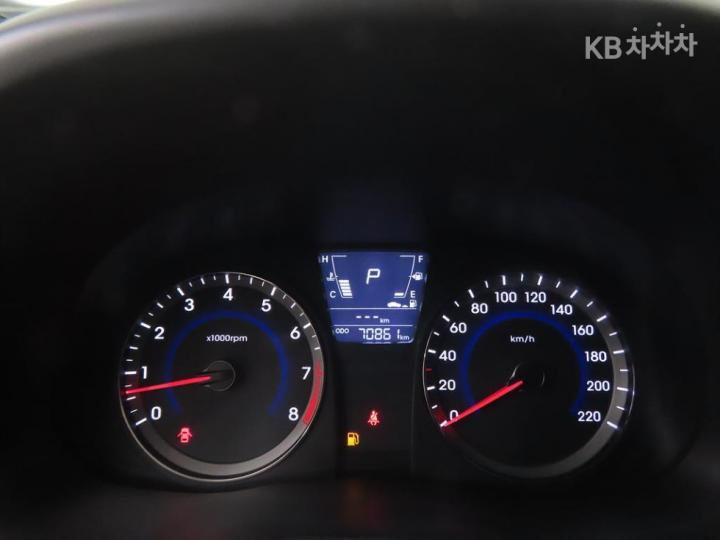 Hyundai Accent New 1.6 GDi Modern 10