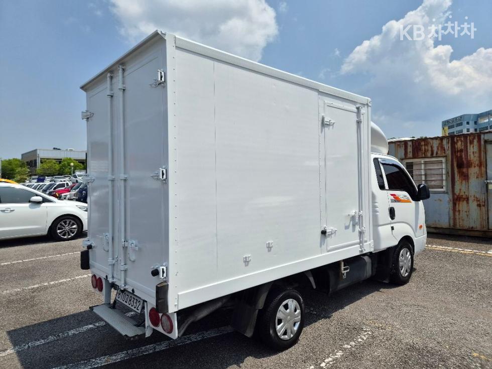 2019 - kia bongo iii