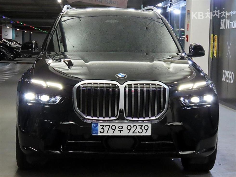BMW X7 — miniaturë 2