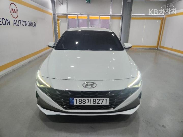 Hyundai Avante 1.6 LPi — foto 1