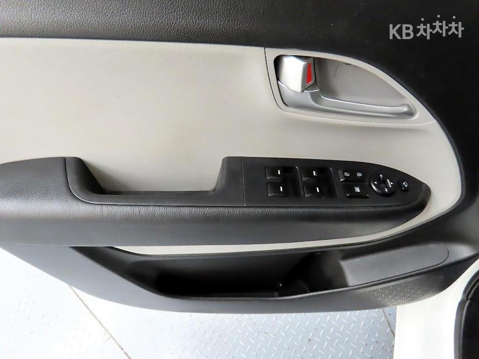2022 - kia ray