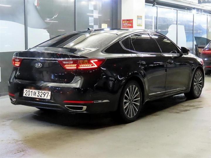 Kia K7 — miniaturë 4