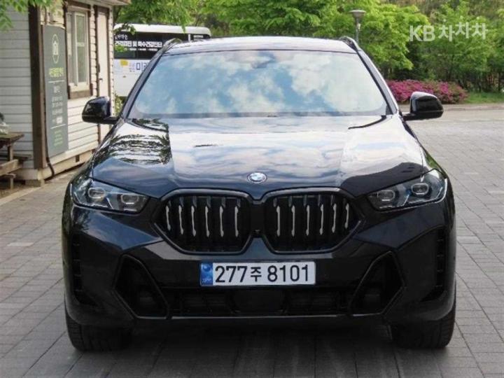 BMW X6 xDrive 40i — foto 1