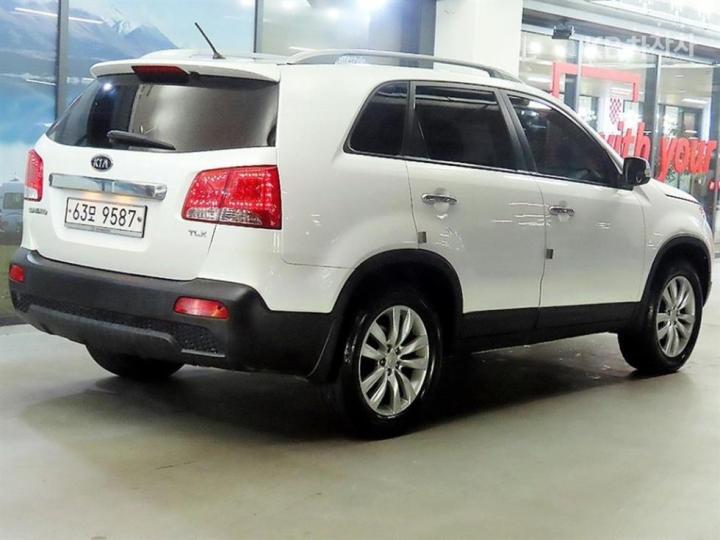Kia Sorento R Diesel 2.0 2WD TLX Top Model 5