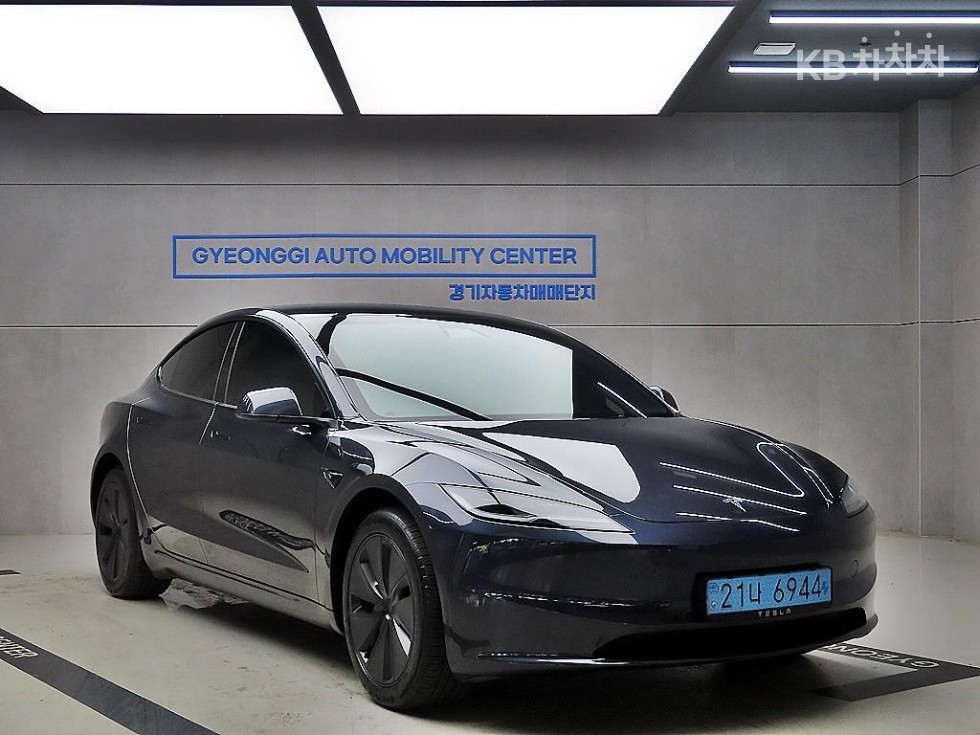 테슬라 Model 3 Highland