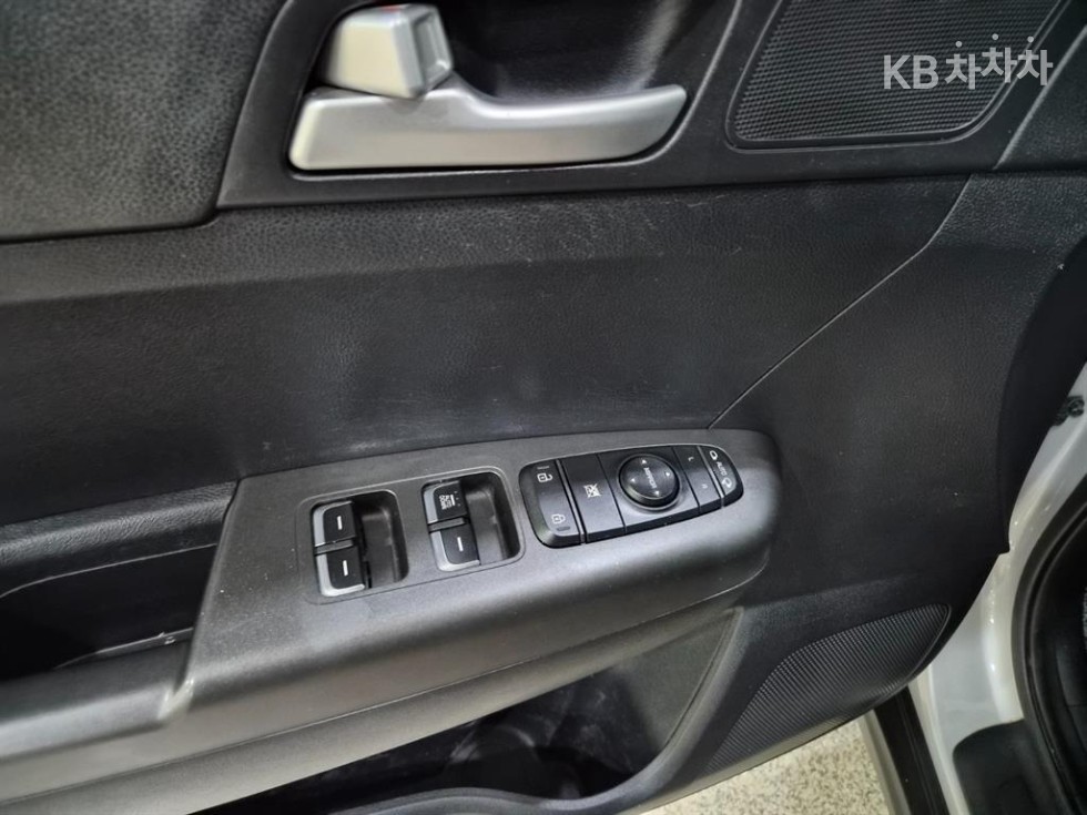 2019 - kia sportage