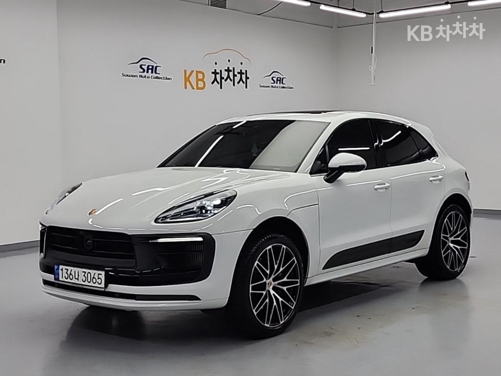 2023 Porsche Used Car photo