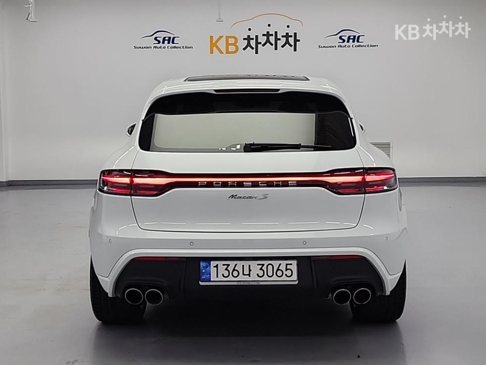 2023 Porsche Used Car photo