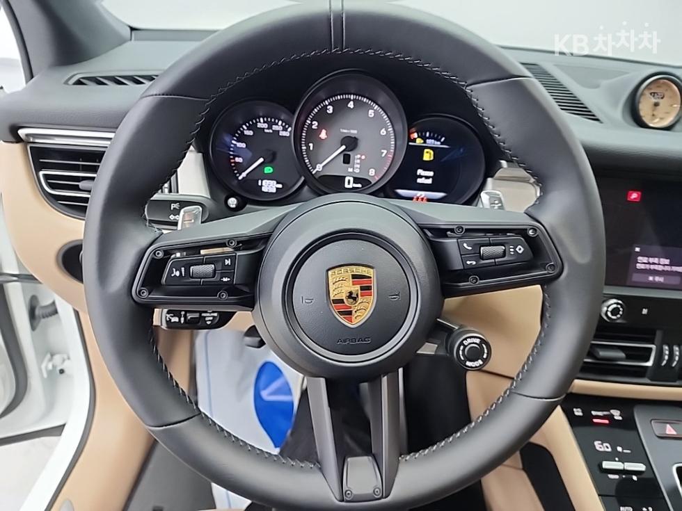 2023 Porsche Used Car photo