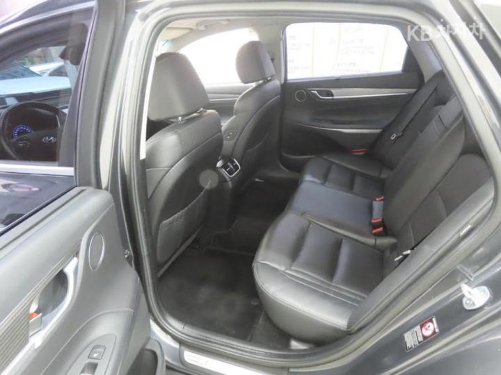 Hyundai Grandeur IG Hybrid Exclusive Special 7