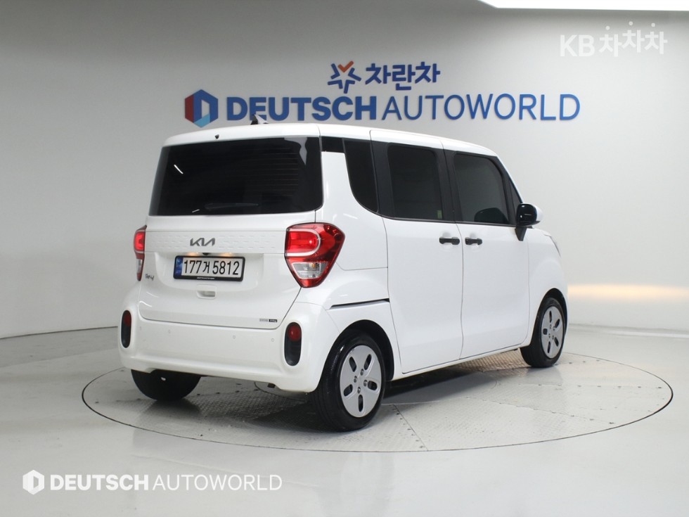 2022 - kia ray