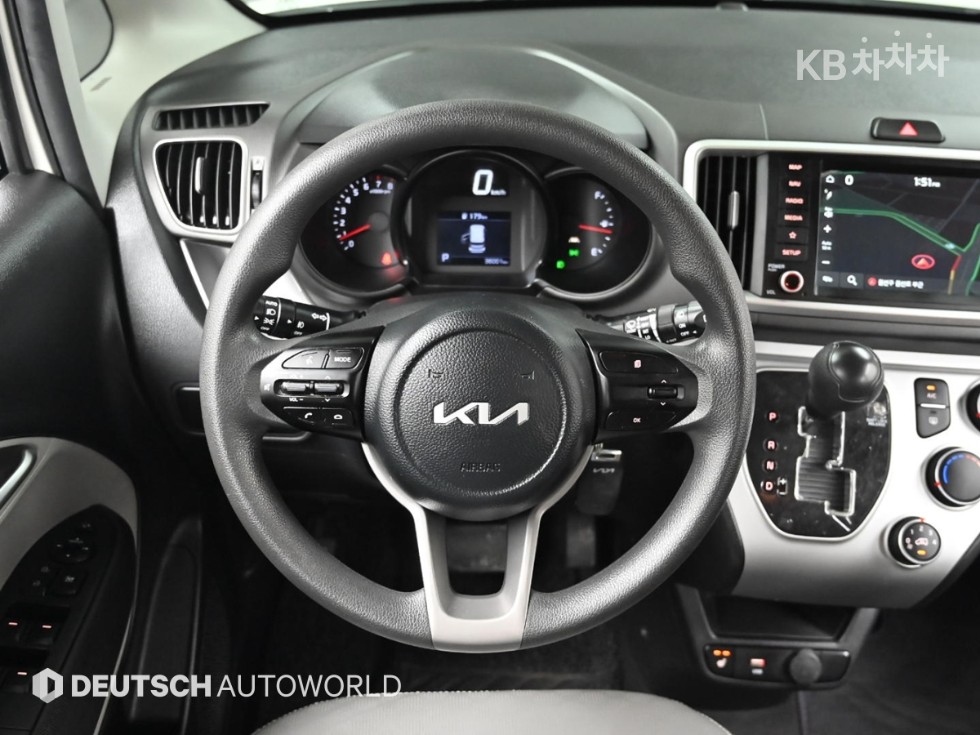 2022 - kia ray