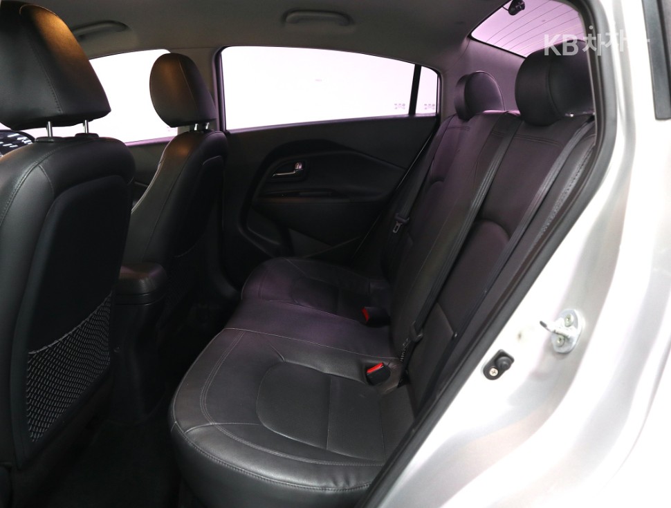 2013 - kia pride