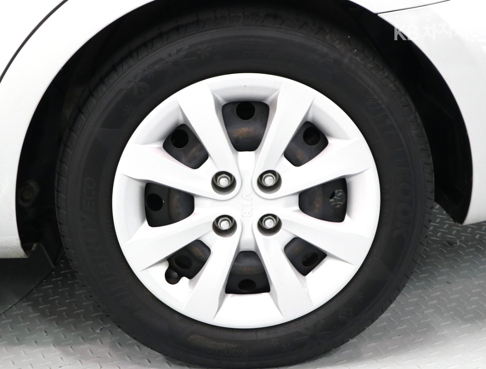2013 - kia pride