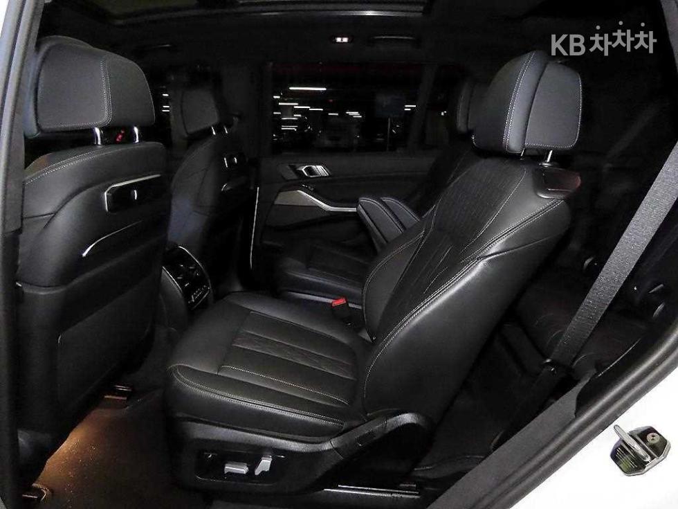 BMW X7 — miniaturë 7