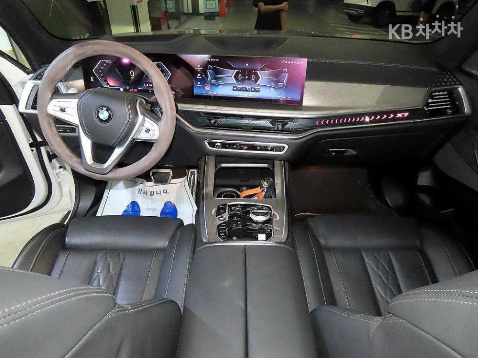 BMW X7 — miniaturë 10