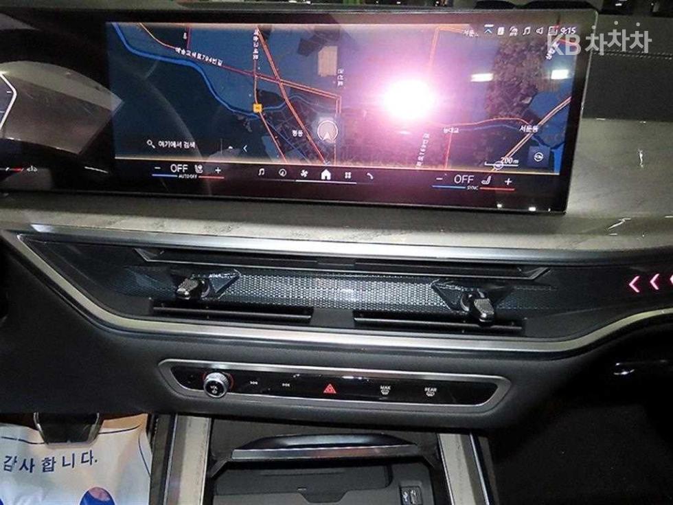 BMW X7 — miniaturë 11