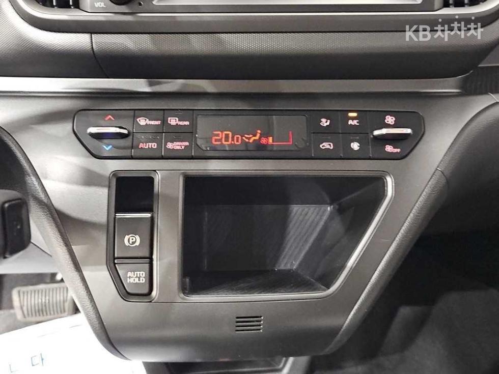 2024 - kia kia