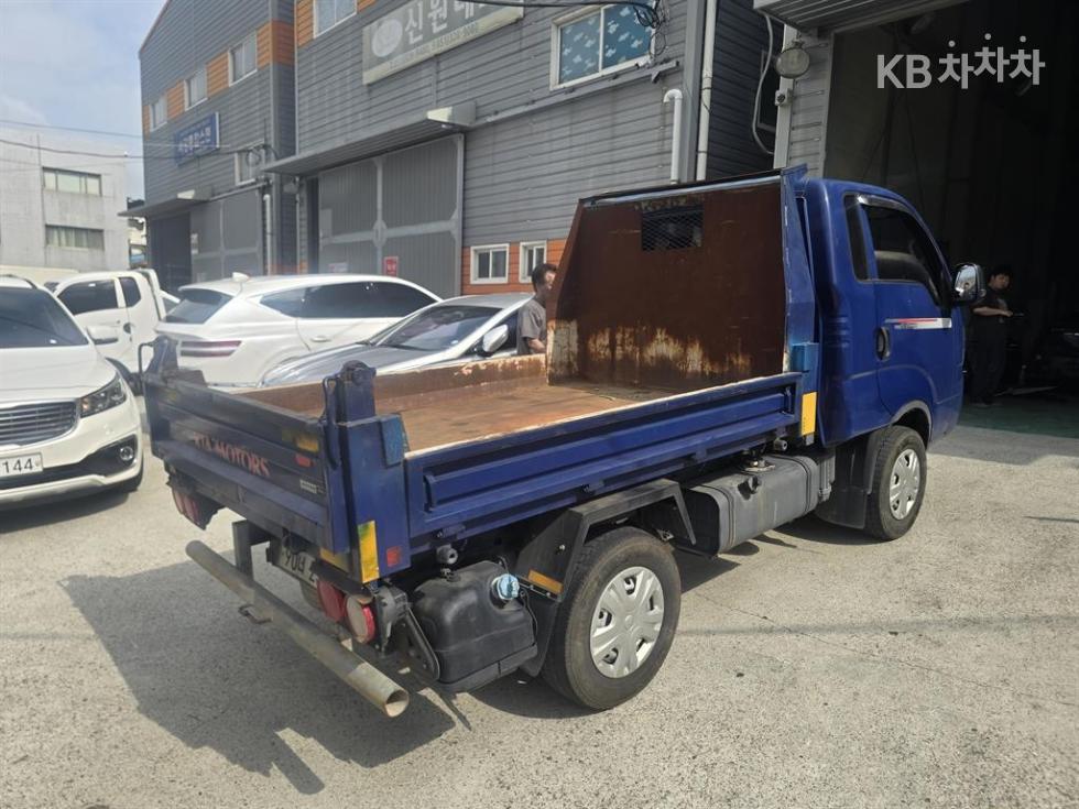 2020 - kia bongo iii