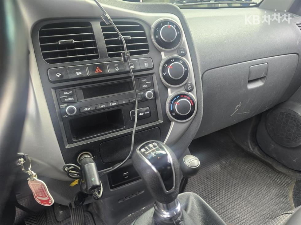 2020 - kia bongo iii