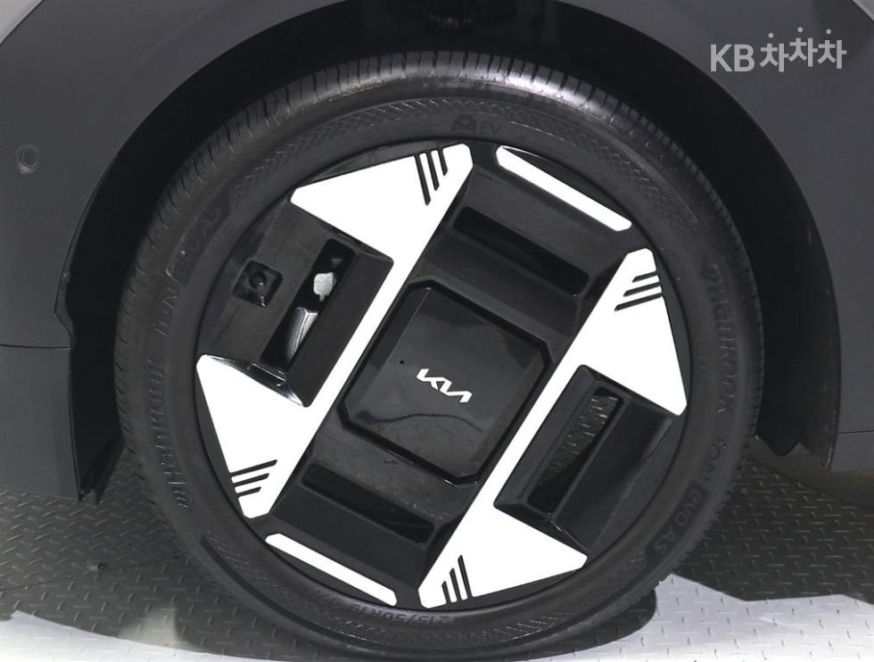 2025 - kia ev3