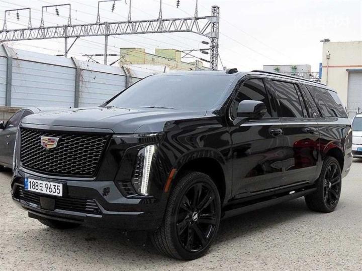 Cadillac Escalade — miniaturë 2