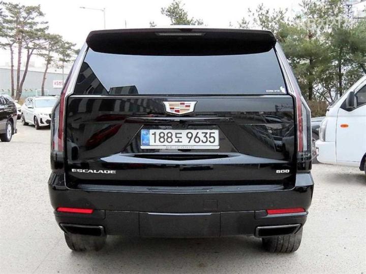Cadillac Escalade — miniaturë 4