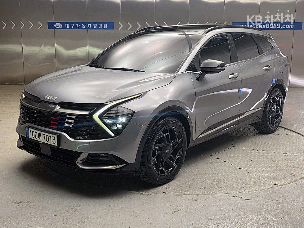 2022 - kia sportage