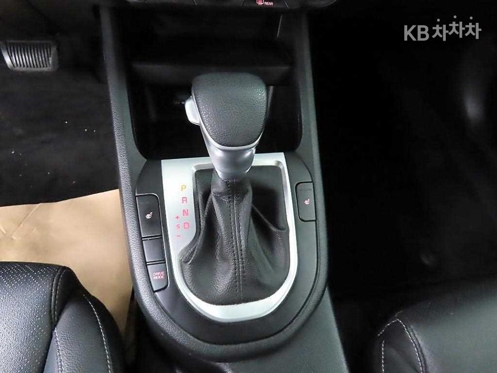 2022 - kia k3