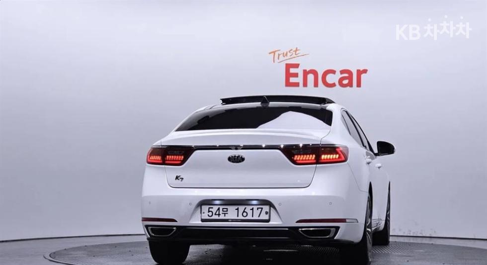 2019 - kia k7