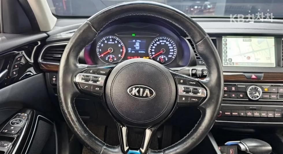 2019 - kia k7