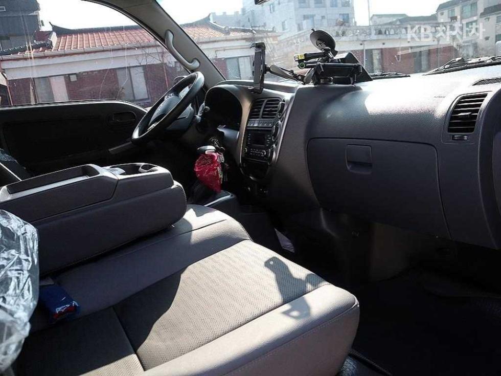 2025 - kia bongo iii