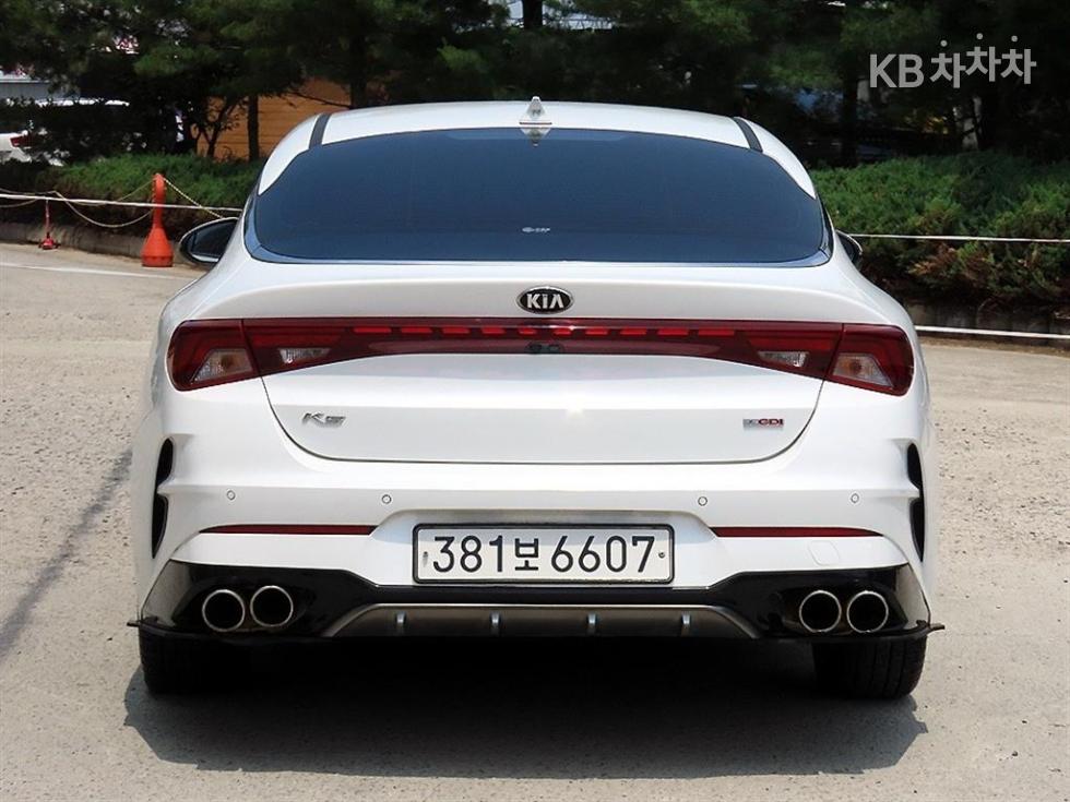 2021 - kia k5