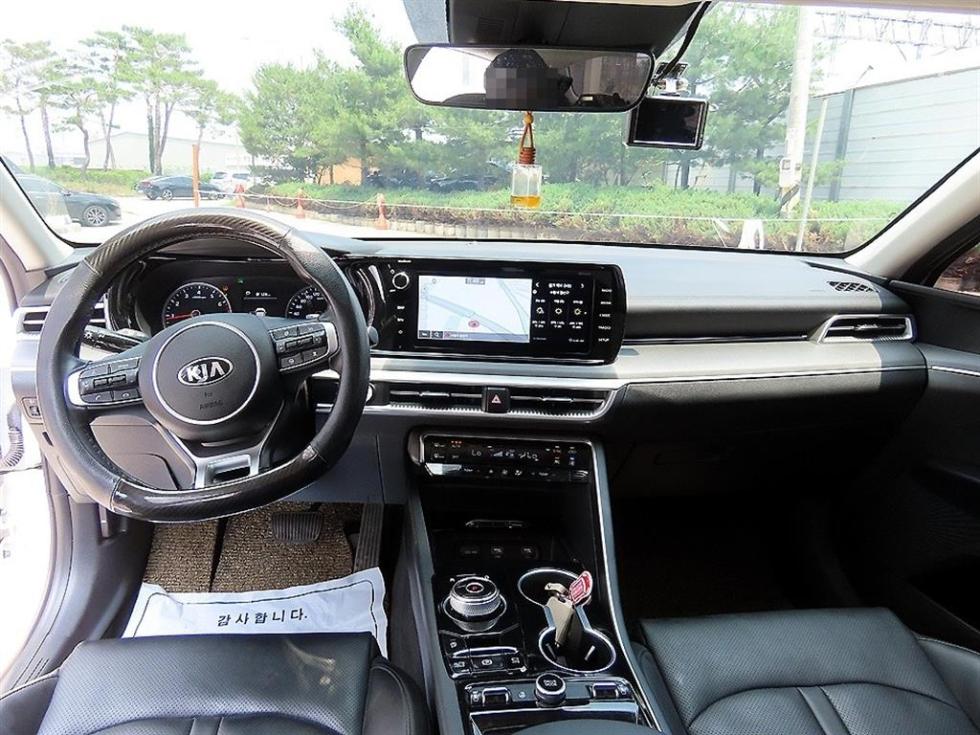 2021 - kia k5