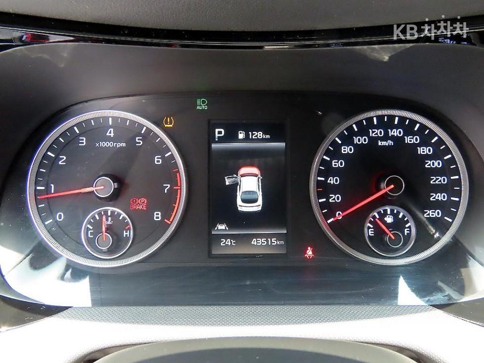 2021 - kia k5