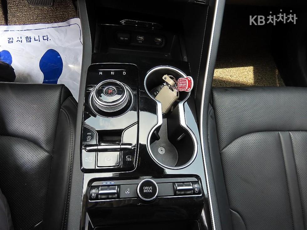 2021 - kia k5