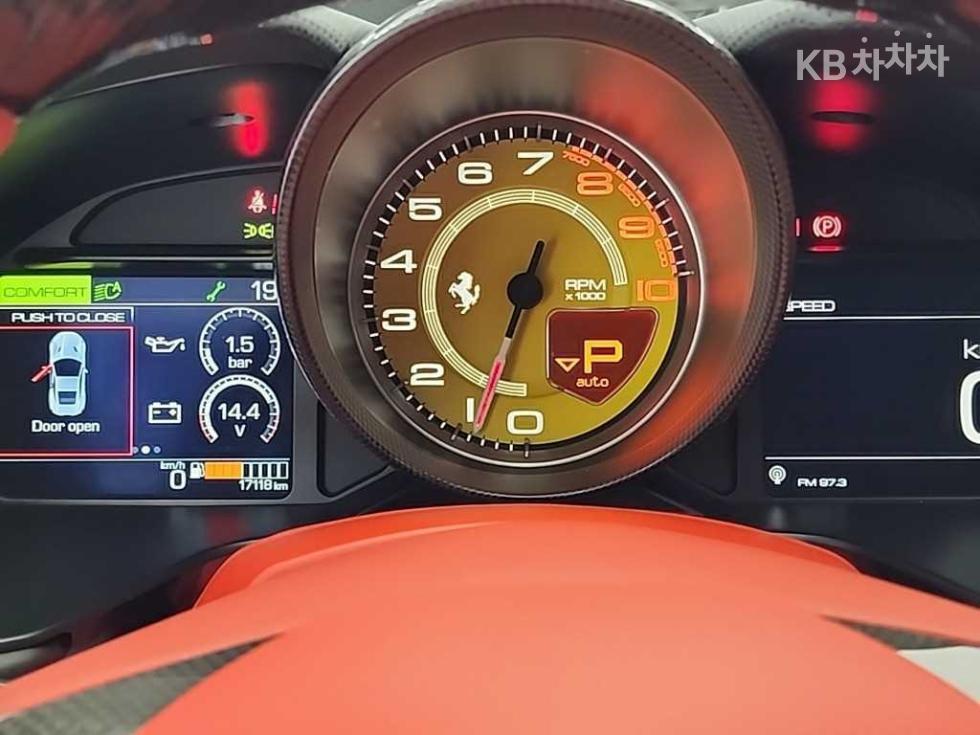 Ferrari Portofino — miniaturë 6