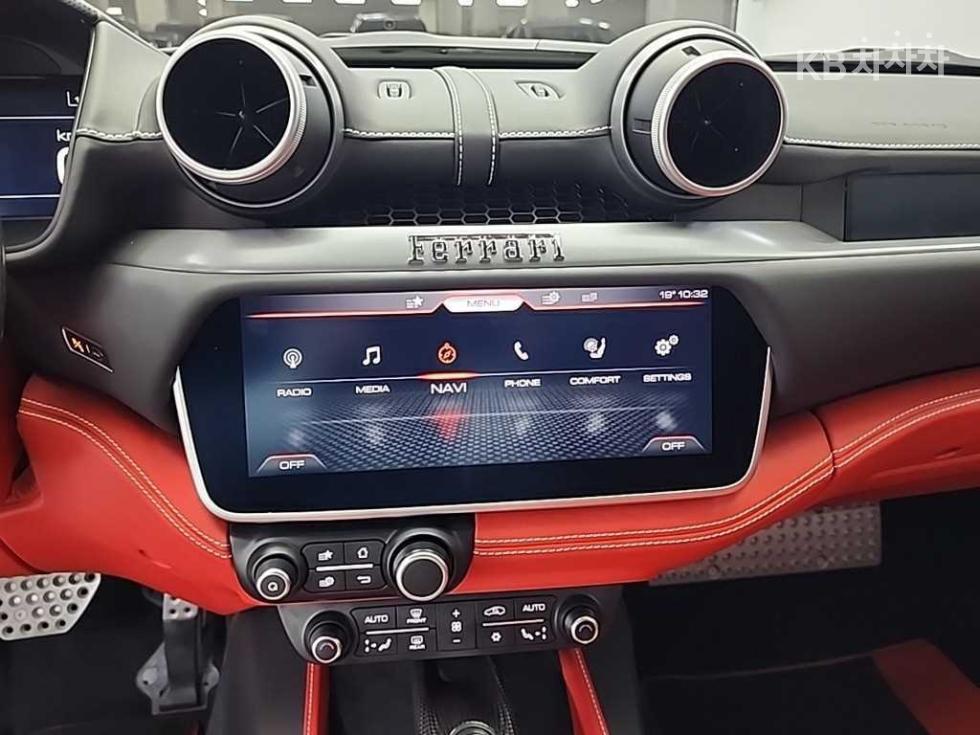 Ferrari Portofino — miniaturë 10