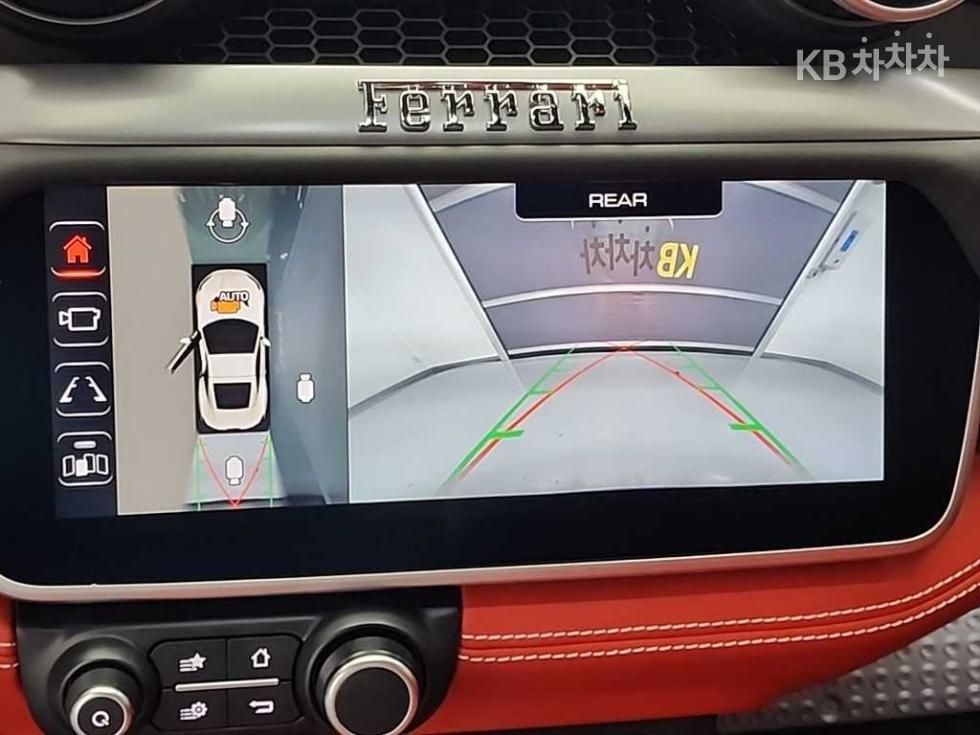 Ferrari Portofino — miniaturë 14