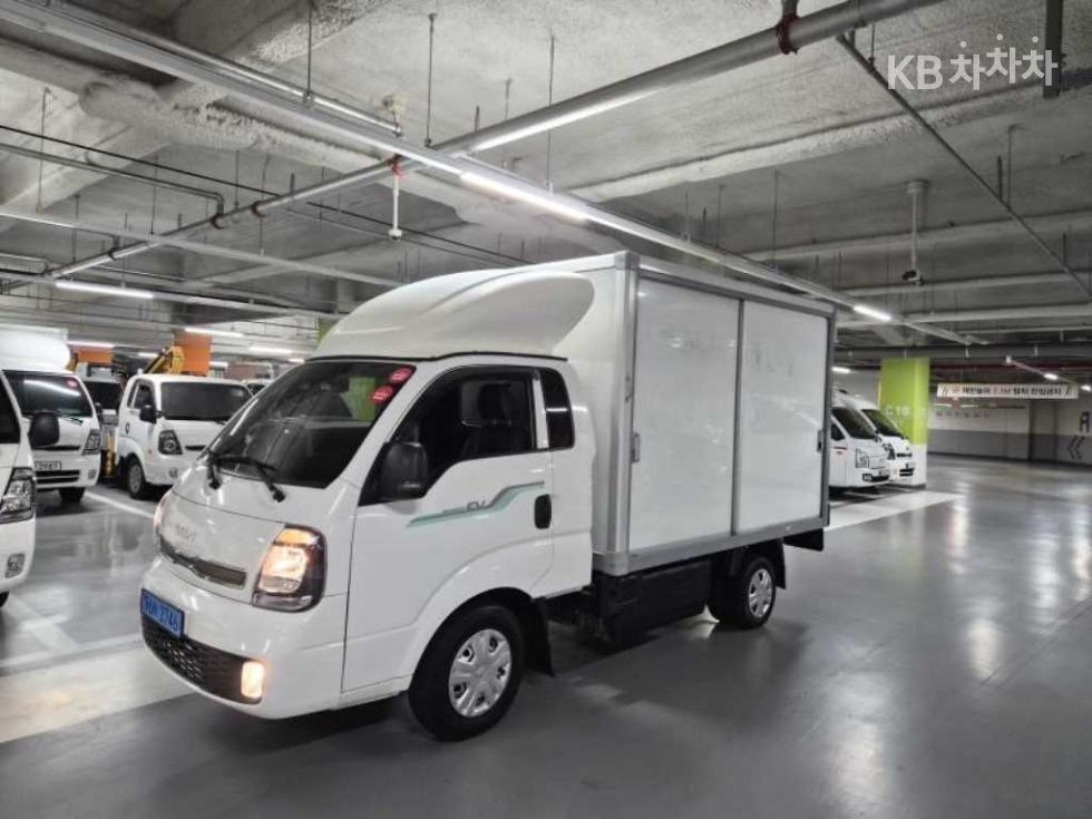 2022 - kia bongo iii