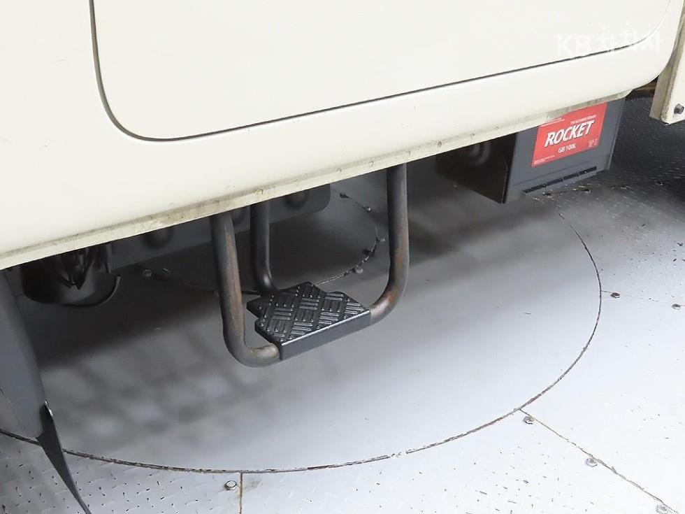 2019 - kia bongo iii