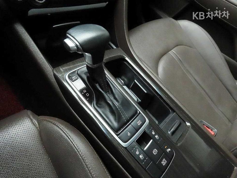 2019 - kia k5