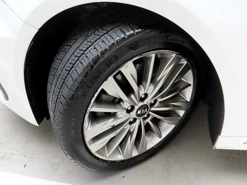 2019 - kia k5