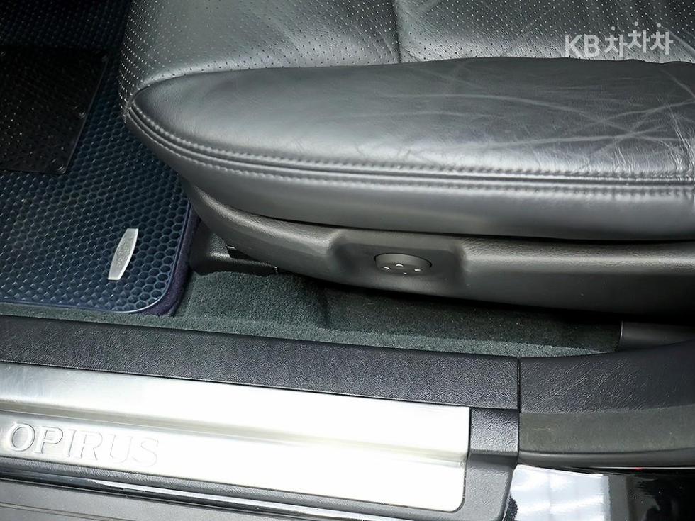 2010 - kia opirus