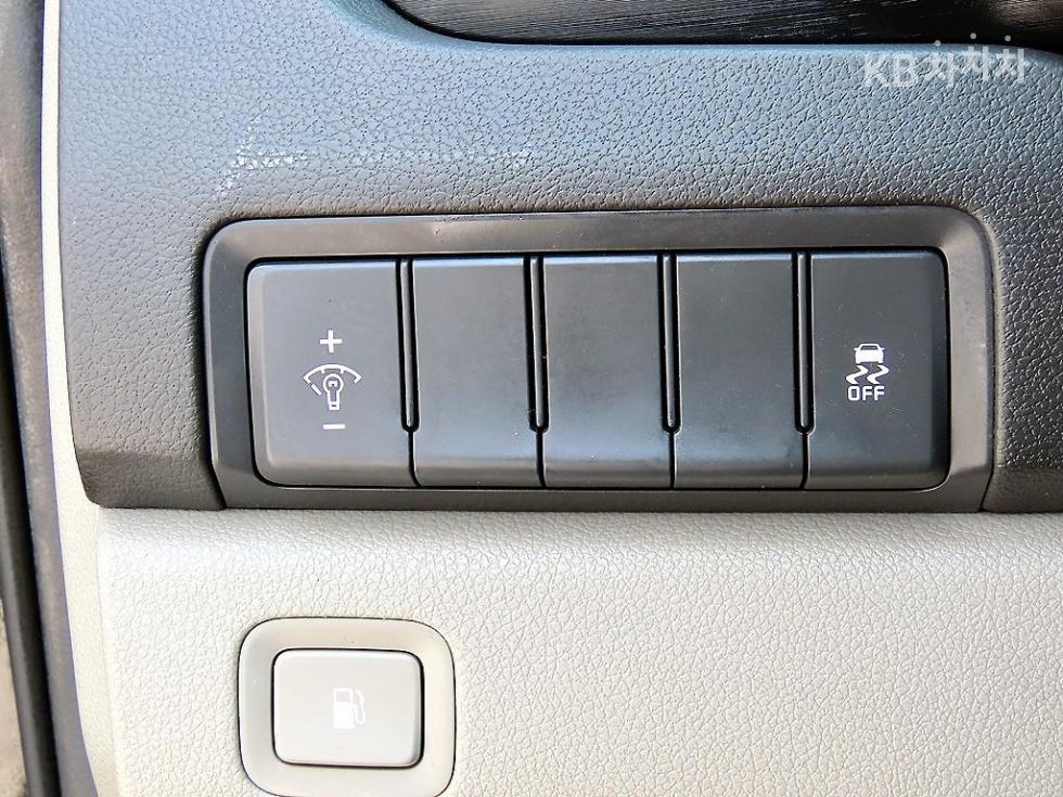 2018 - kia carnival