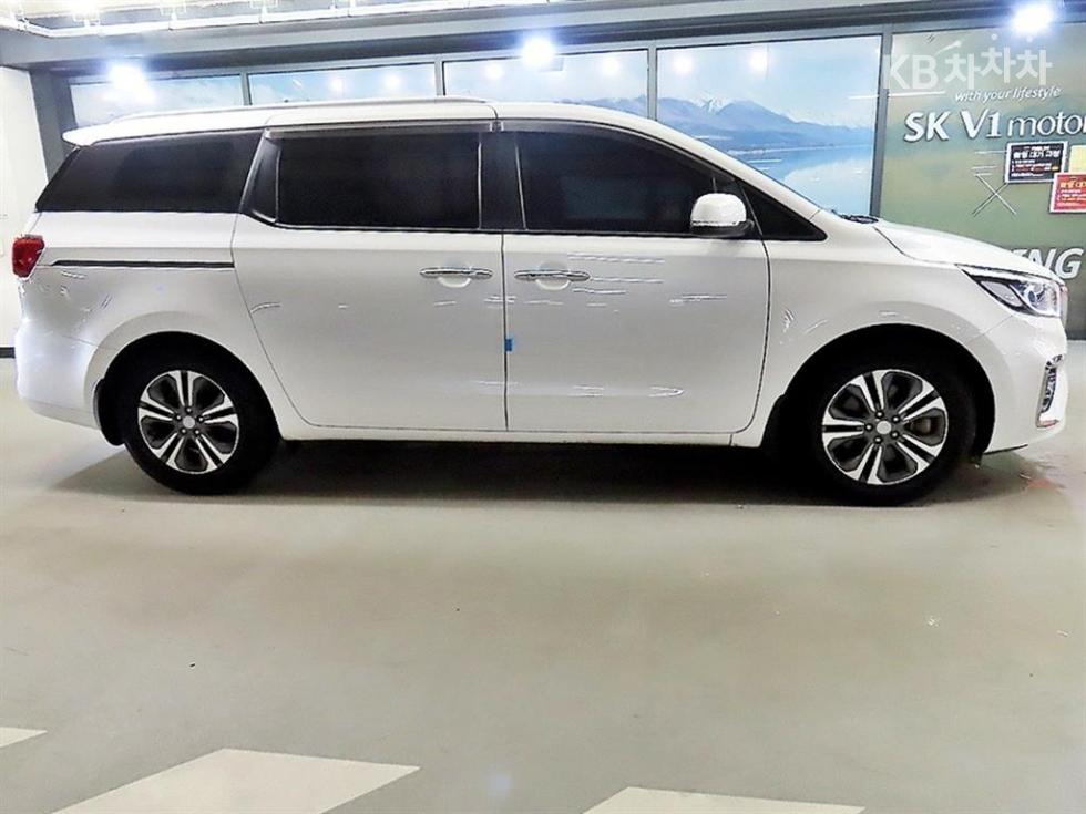 2019 - kia carnival